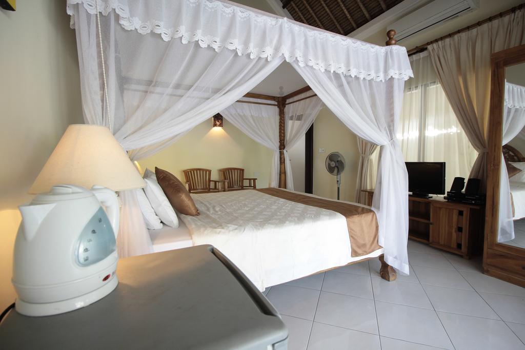 Mutiara Bali Hotel Candidasa Buitenkant foto
