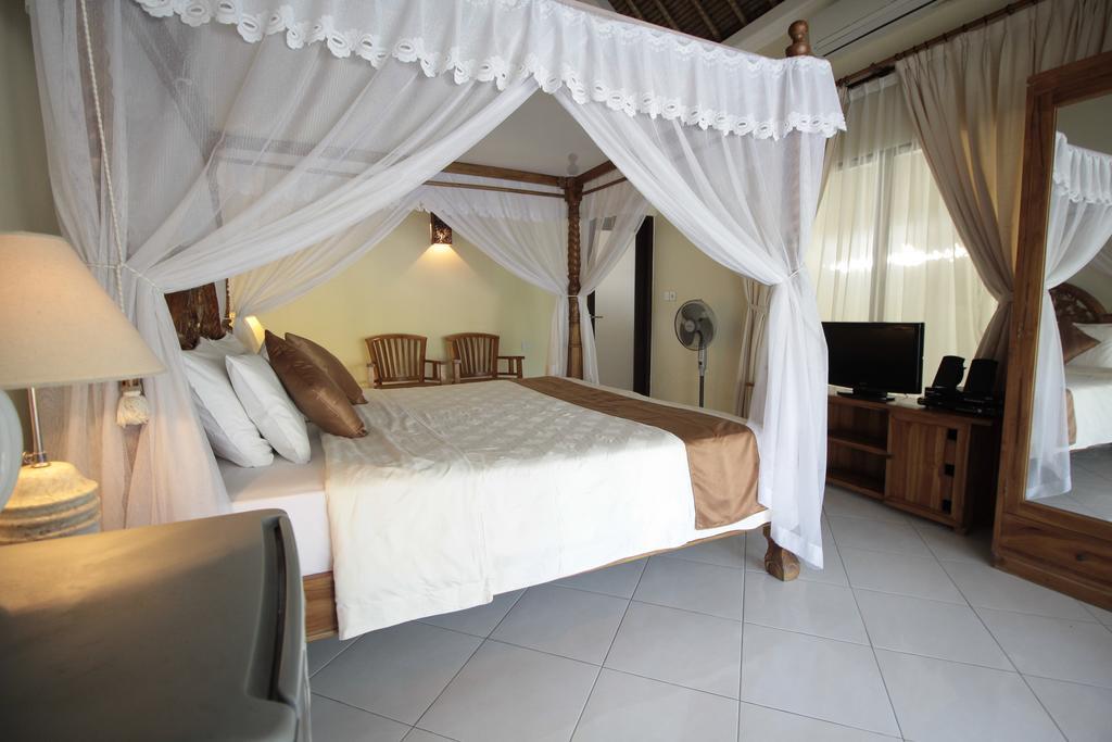 Mutiara Bali Hotel Candidasa Buitenkant foto