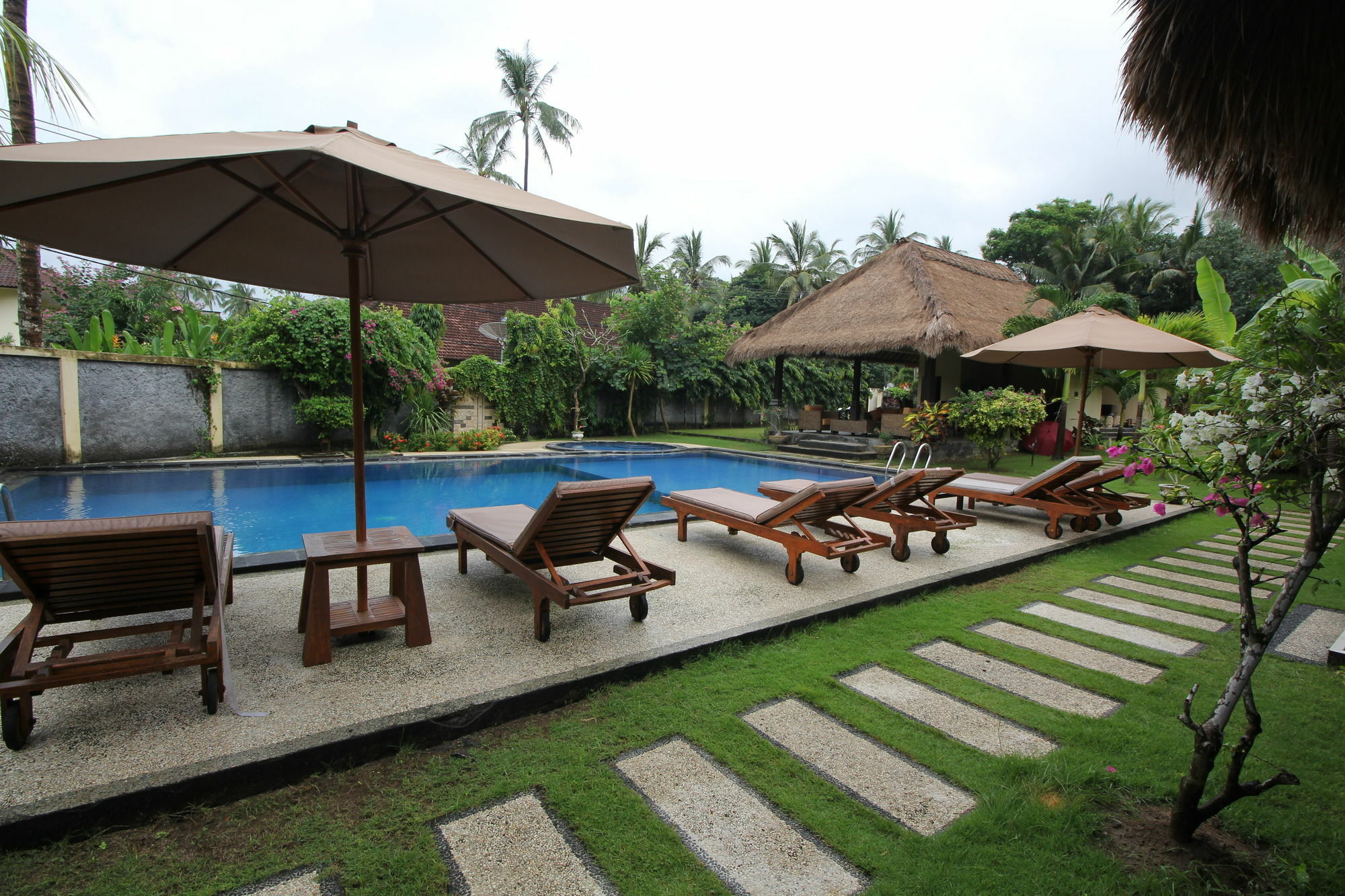 Mutiara Bali Hotel Candidasa Buitenkant foto